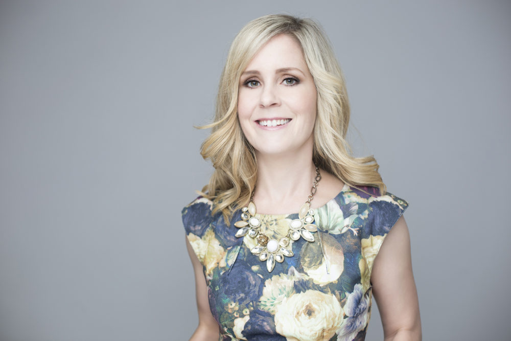 womens-corporate-headshot-and-portrait-photographer-calgary