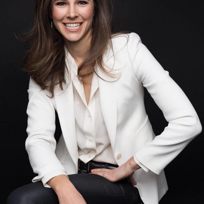 womens-corporate-photographer-calgary